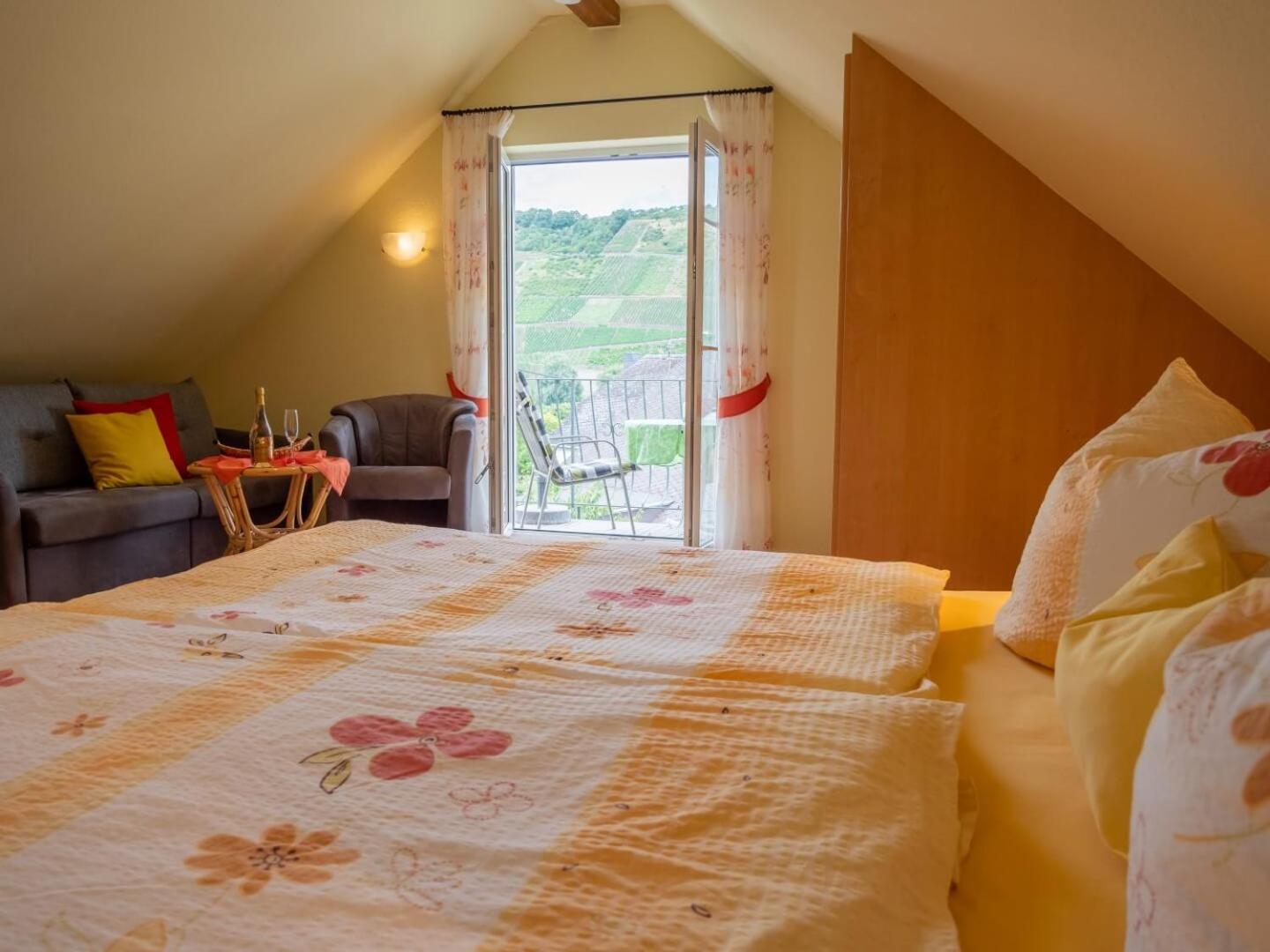 Ferienweingut Winnebeck Kowerich Ngoại thất bức ảnh