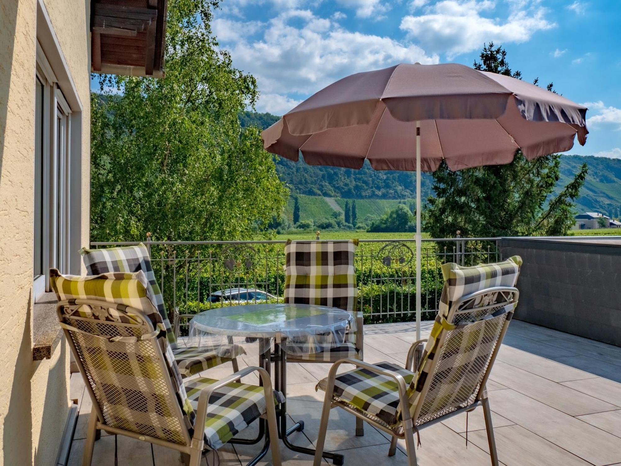 Ferienweingut Winnebeck Kowerich Ngoại thất bức ảnh